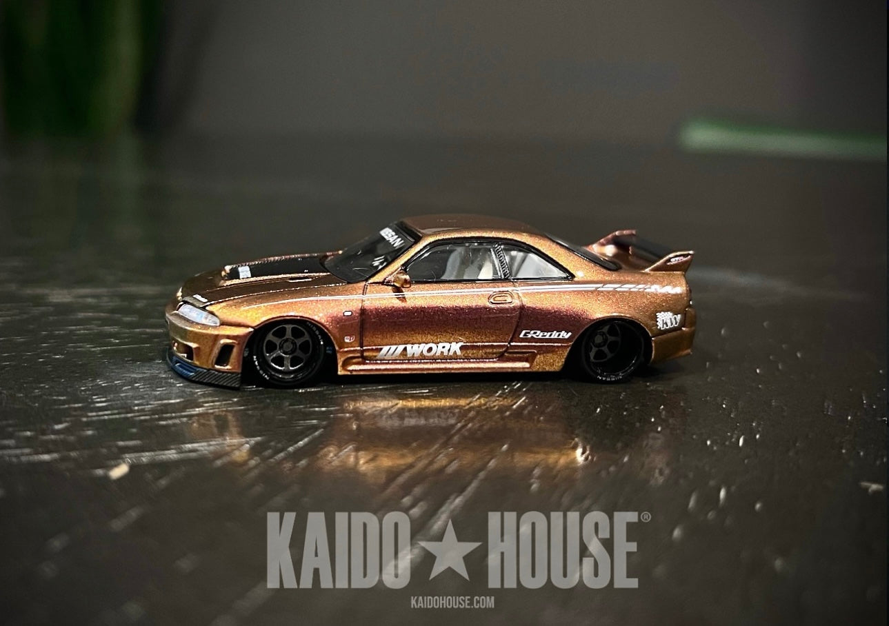 Mini GT X Kaido House Tokyo LTD EDN Nissan Skyline (R33) Pink Pearl