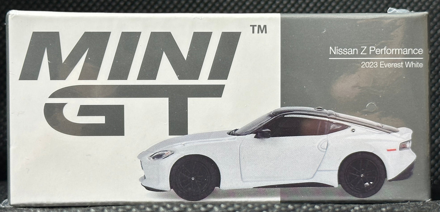 MINI GT 1/64 Nissan Z Performance 2023 Everest White LHD